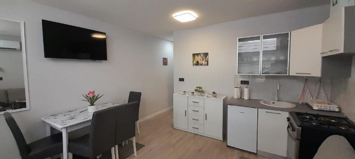 T & P 1 Apartment